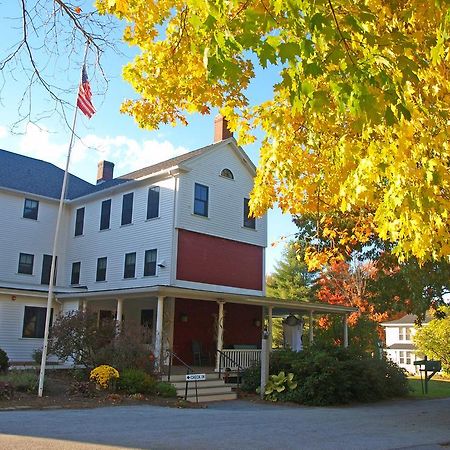 Woodbound Inn Rindge ภายนอก รูปภาพ
