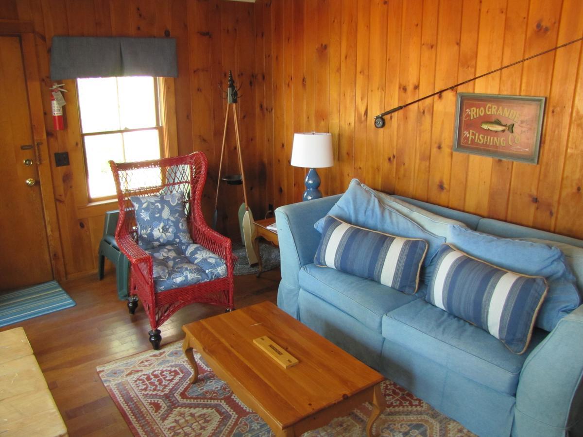 Woodbound Inn Rindge ภายนอก รูปภาพ